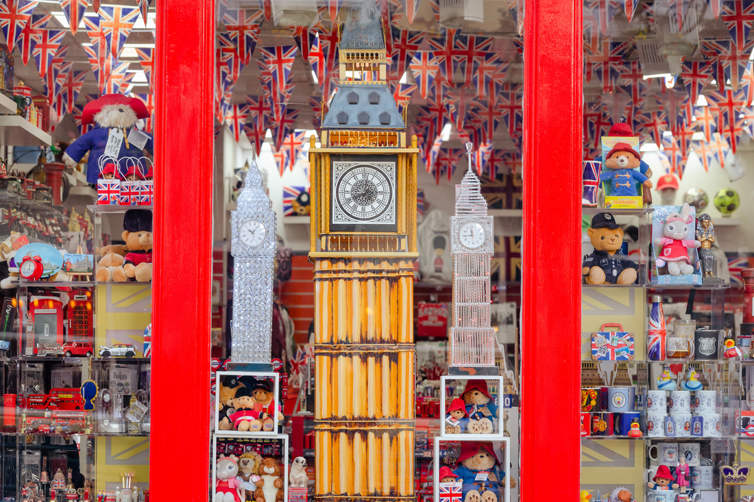 Take Home a Piece of London: The Best Souvenirs to Remember Your Trip By