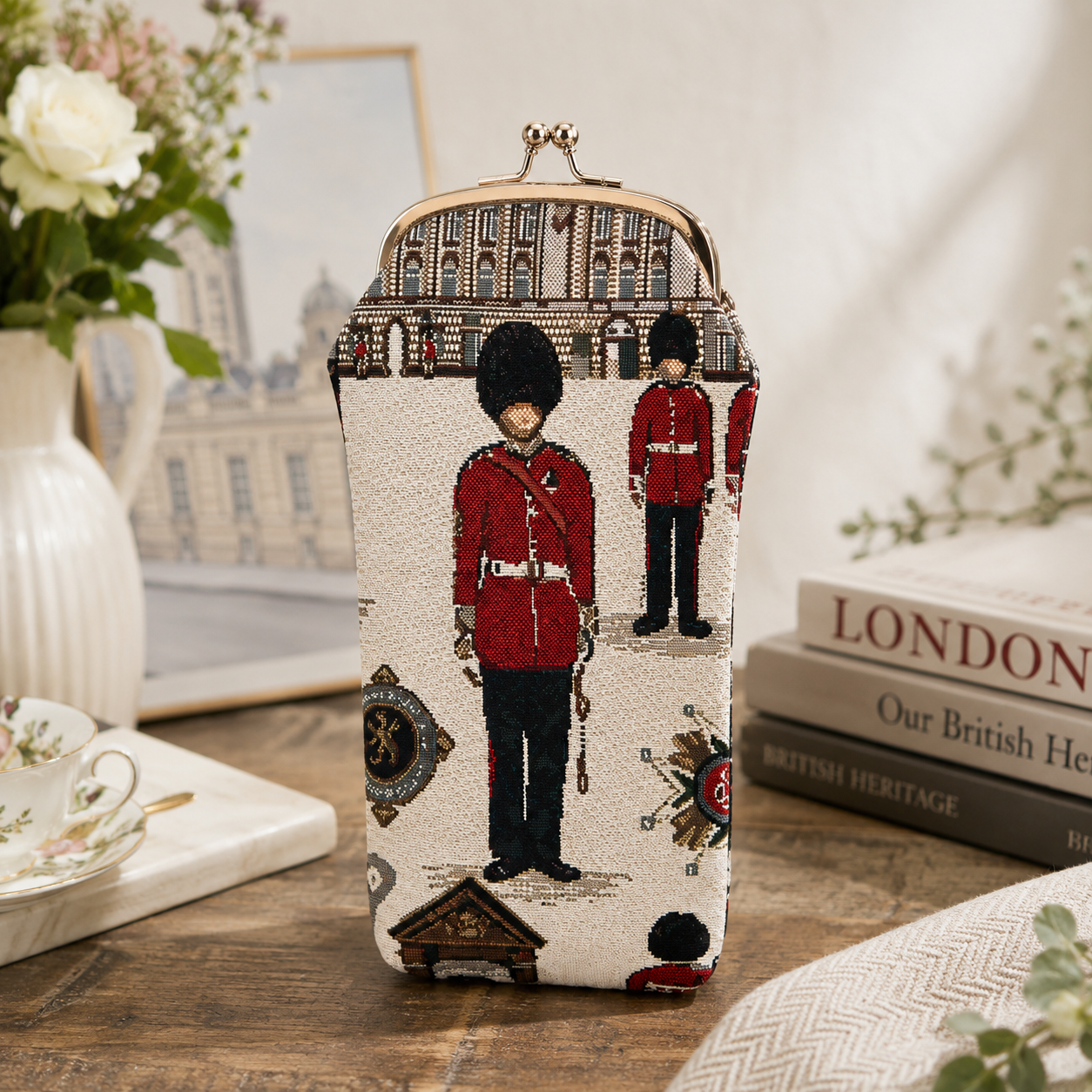 Royal Guards London Tapestry Glasses Case